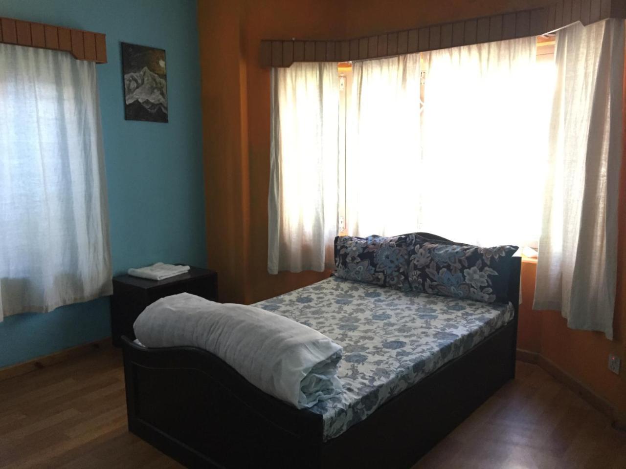 Nepalaya Eco Hostel Покхара Экстерьер фото