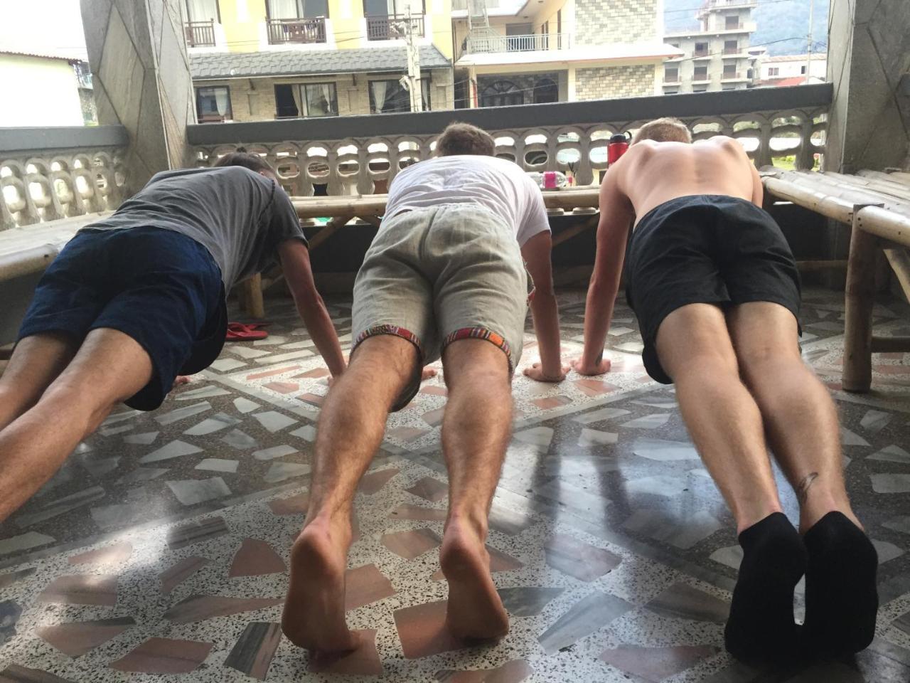 Nepalaya Eco Hostel Покхара Экстерьер фото